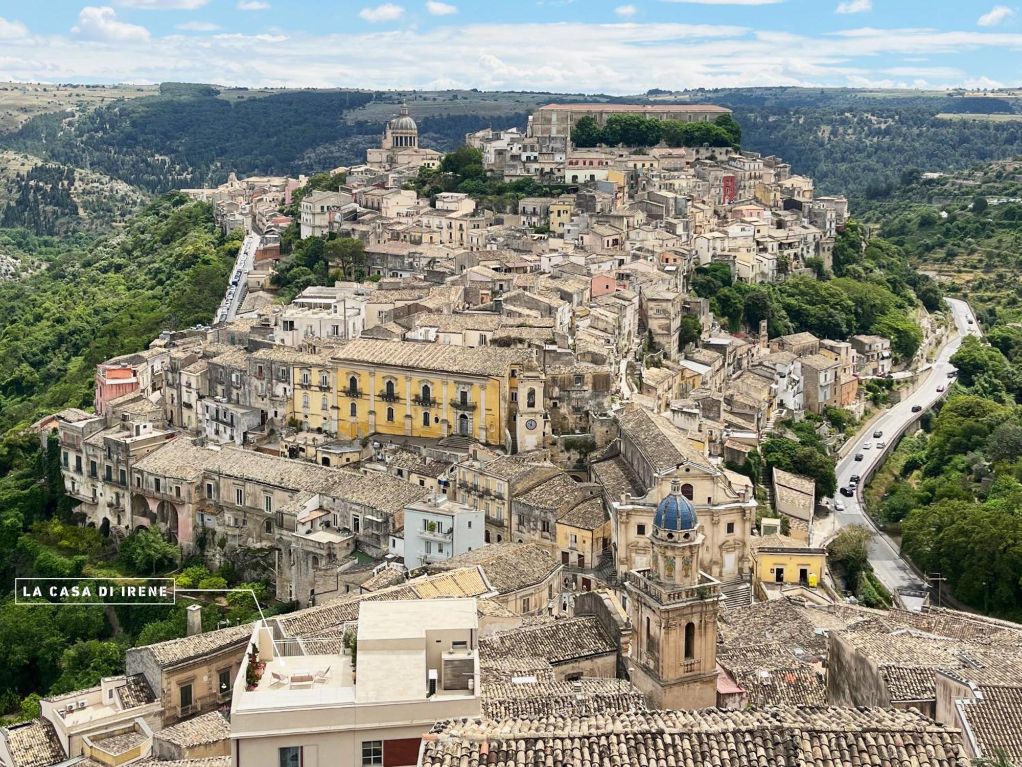 La Casa Di Irene - Suites Con Vista Ragusa Exterior foto